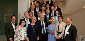 Round Table, Gruppenfoto