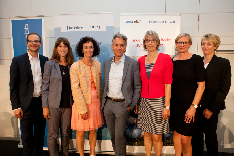 Das Team der Bertelsmann Stiftung: Marlon Brandt, Sarah Menne, Anette Stein, Dr. Jörg Dräger, Mirjam Stierle, Antje Funcke, Petra Linnhoff (v.l.n.r. | fehlt: Jacqueline Turowsky)